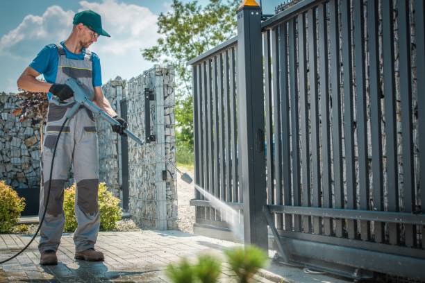 Best Animal Enclosure Cleaning  in Beecher, MI